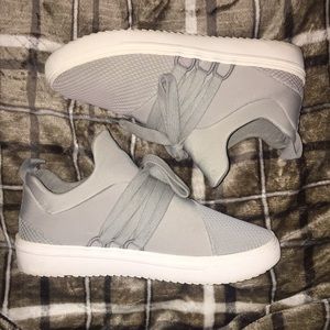 Perfect condition! Steve Madden LANCER